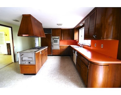 64 Flagg Rd, Southborough, MA 01772 - photo 7