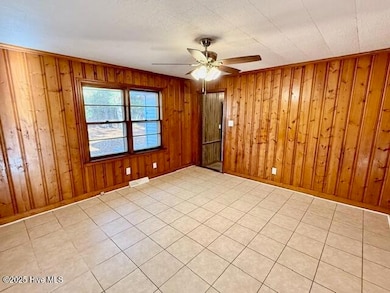 3530 S Pitt St, Farmville, NC 27828 - photo 4