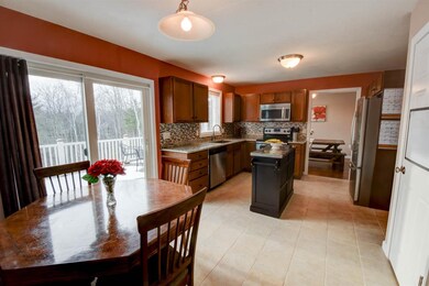 15 Maplewood Cir, Meredith, NH 03253 - photo 4