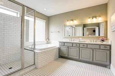 8217 Cabernet Ln, Houston, TX 77055 - photo 6