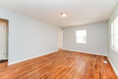 3408 Norwood St, Columbus, OH 43224 - photo 5