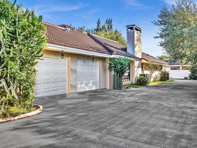 4300 SW 77th Ave, Davie, FL 33328 - photo 3