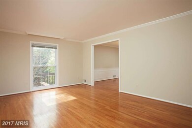 8800 Fox Hills Trail, Potomac, MD 20854 - photo 4