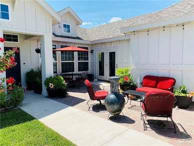 2013 Robin Ln, Mission, TX 78572 - photo 2