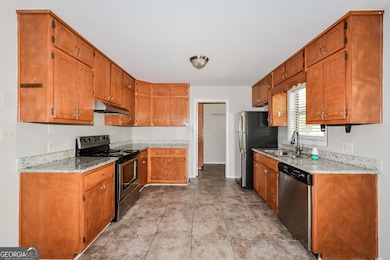 208 Wildwood Dr, Stockbridge, GA 30281 - photo 6