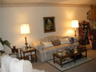 306 Cheyenne Dr, Wapakoneta, OH 45895 - photo 6