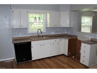 Kitchen has bamboo flooring too!