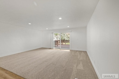 252 W 1st S, Rexburg, ID 83440 - photo 7