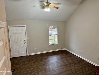 2928 Churchwell Dr, Horn Lake, MS 38637 - photo 5