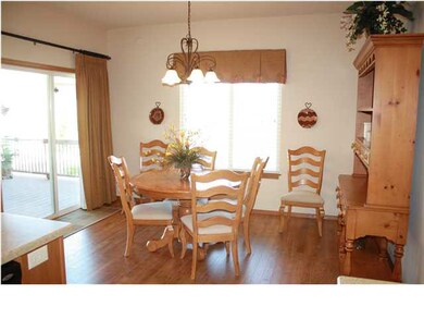 Beautiful wood laminate flooring - looks just like
