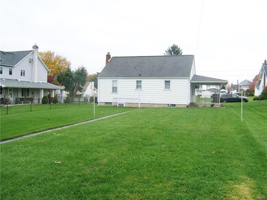 2210 N 3rd Ave, Whitehall, PA 18052 - photo 4