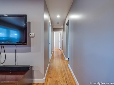 1900 Carlton Ave NE, Grand Rapids, MI 49505 - photo 5