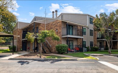 Oak Hollow Condominiums unit 2001A, Dallas, TX 75231 - photo 2