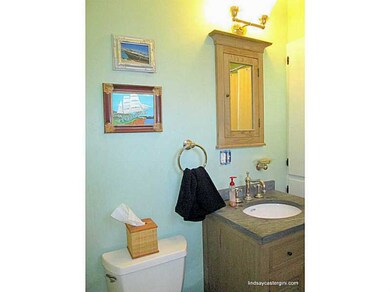 97 Gibbs Ave unit 1, Newport, RI 02840 - photo 5