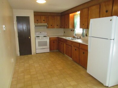 3 Wysocki Dr unit 11, Dudley, MA 01571 - photo 3