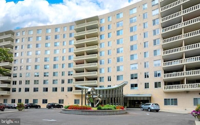 191 Presidential Blvd unit R816, Bala Cynwyd, PA 19004 - photo 2