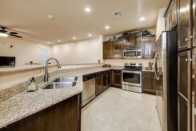 106-Kitchen_2