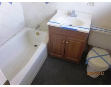 139 Lawrence St, Clinton, MA 01510 - photo 4