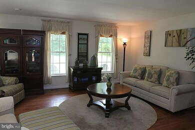 23710 Kingston Creek Rd, California, MD 20619 - photo 5