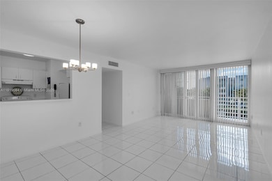 8045 NW 7th St unit 2301, Miami, FL 33126 - photo 3