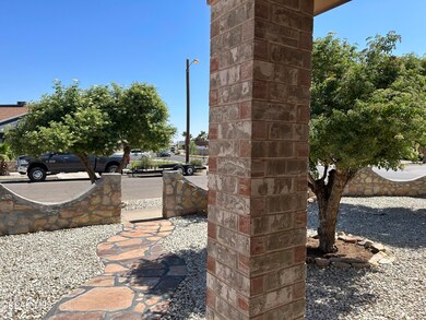 15333 Marburn Ct, Horizon City, TX 79928 - photo 7