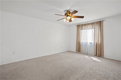 700 Snyder St, Conway, PA 15027 - photo 5