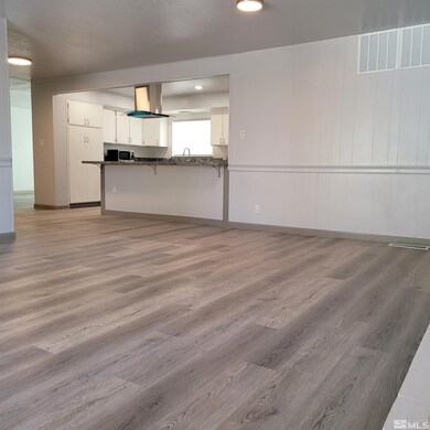 340 York Way, Sparks, NV 89431 - photo 7