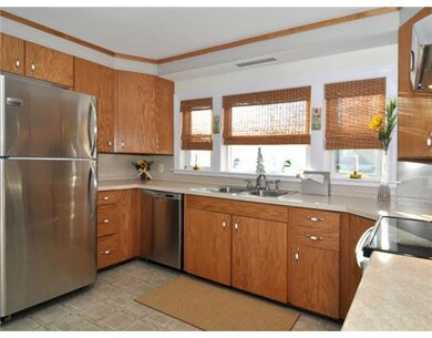 17 Blossom St, West Warwick, RI 02893 - photo 3