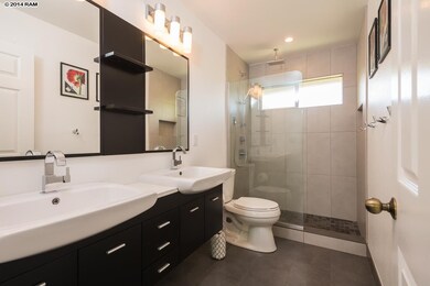 Master Bath En-Suite