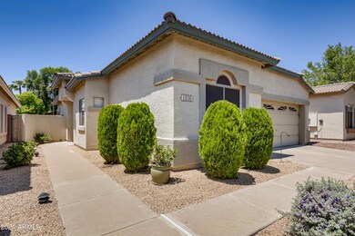 3-054677091-05 Exterior Front Entry