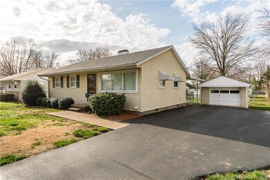 1747 Genung Dr, New Albany, IN 47150 - photo 2