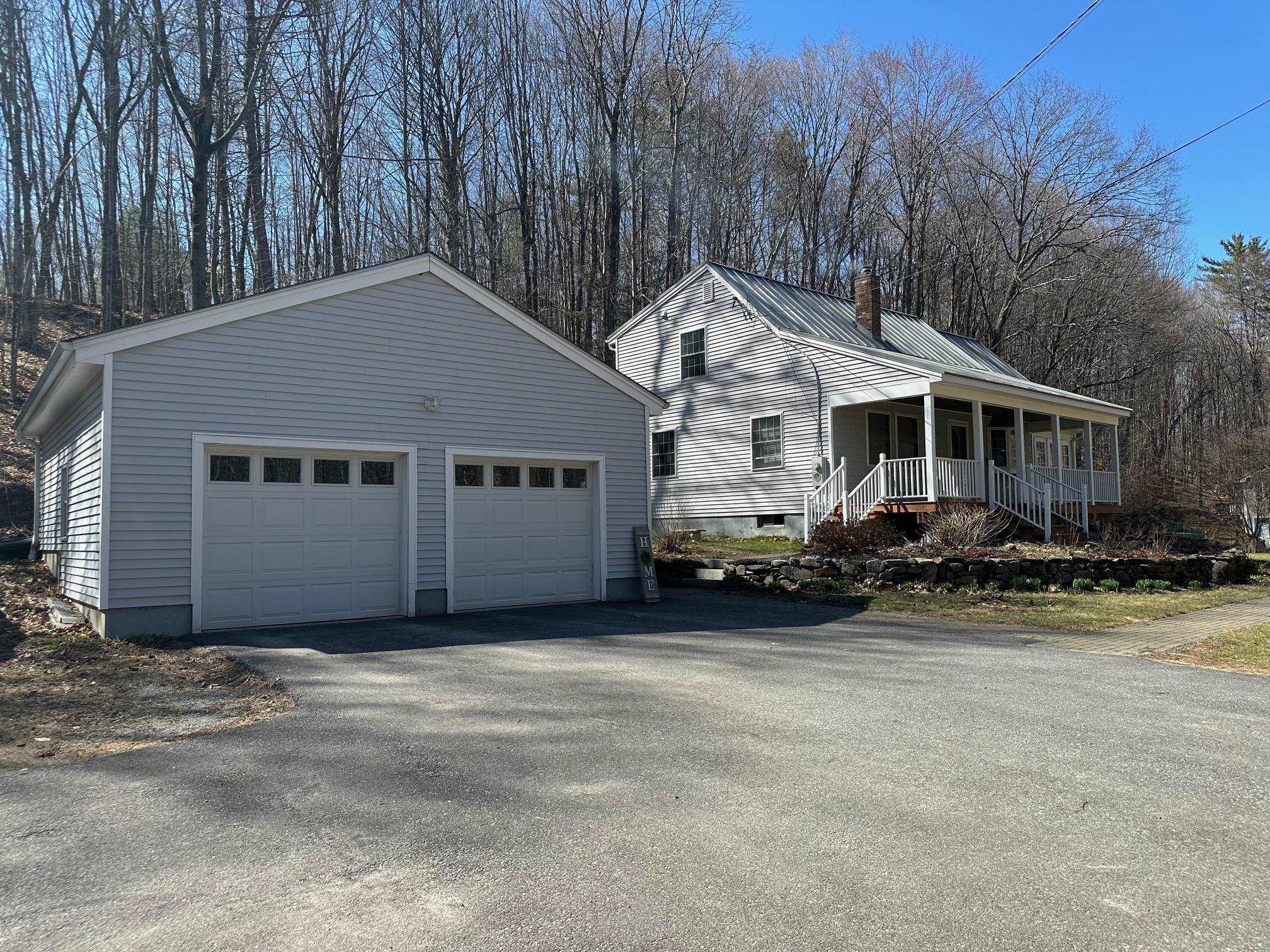 124 Oak Hill Rd, Weare, NH 03281 - photo 2