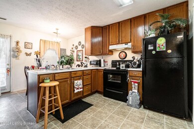2107 S DIXIE HWY-17