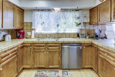 13-web-or-mls-1217 SW Canyon Dr, Redmond