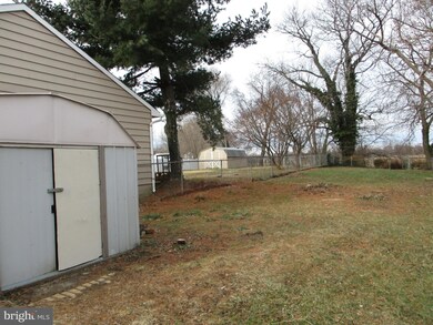 19 Lehigh Ave, Gloucester City, NJ 08030 - photo 6