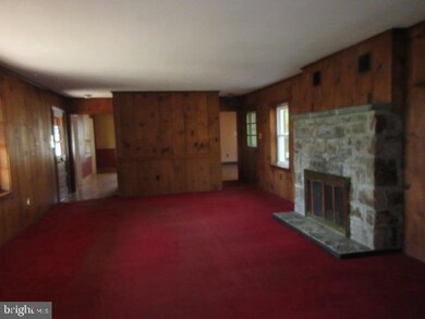 4914 Oley Turnpike Rd, Reading, PA 19606 - photo 2