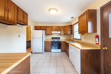 326 Council Trail, Lake In the Hills, IL 60156 - photo 3