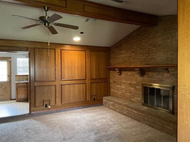 1504 W California St, Gainesville, TX 76240 - photo 2