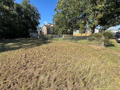 2124 Misroon St, North Charleston, SC 29405 - photo 2