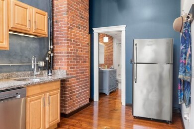 49 Munroe St unit 401, Lynn, MA 01901 - photo 3