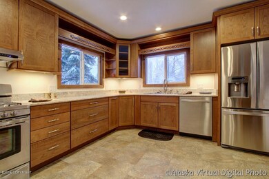 Fabulous new kitchen w/cherry cabinetry,
