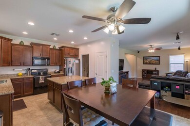 Living-Breakfast-Kitchen