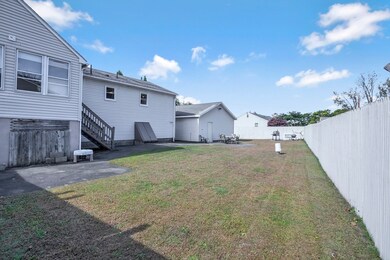 485 Riverside Rd, Springfield, MA 01107 - photo 7