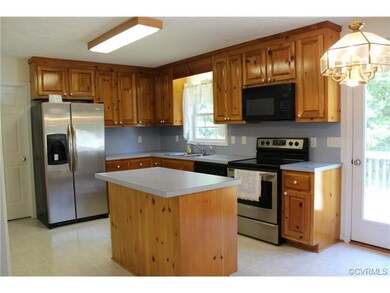 143 Holly Rd, Aylett, VA 23009 - photo 7