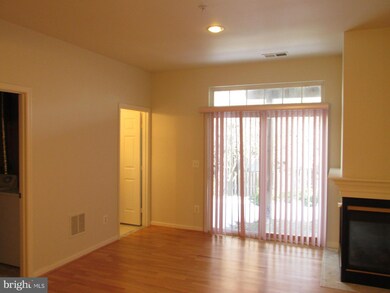 9107 Ayden Ln, Lorton, VA 22079 - photo 4