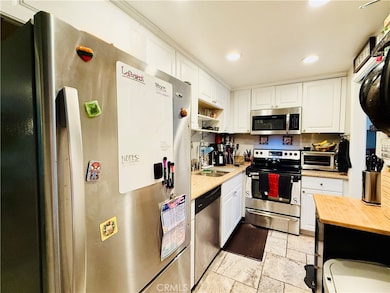 23821 Hillhurst Dr unit 16, Laguna Niguel, CA 92677 - photo 7