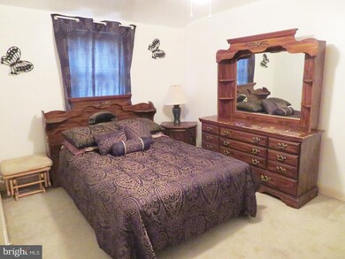 5748 Maplehill Rd, Baltimore, MD 21239 - photo 3