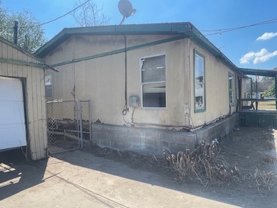 209 S Terrell St, Falfurrias, TX 78355 - photo 2