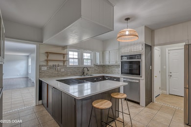 2502 S Tyler-19
