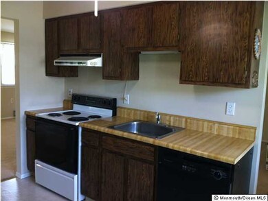 53 S Chestnut Ave, Whiting, NJ 08759 - photo 5